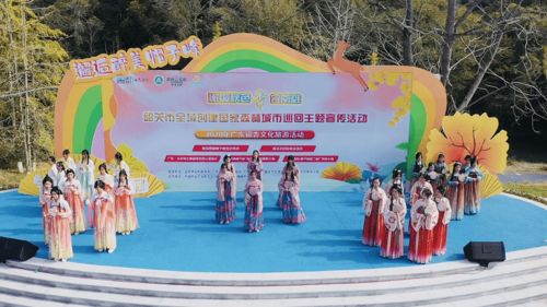 輕裝出行 一起徒步游覽帽子峰旅游景區(qū),是一種怎樣的體驗