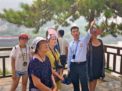 龍門風物迎客心，優質服務展溫情——記龍門景區管理與服務的正能量實踐