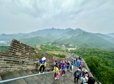 端午首日八達嶺再現“水墨丹青”奇景，園區多措并舉保障游客體驗